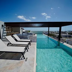 https://penthouse-arenis.tulum-hotels.net